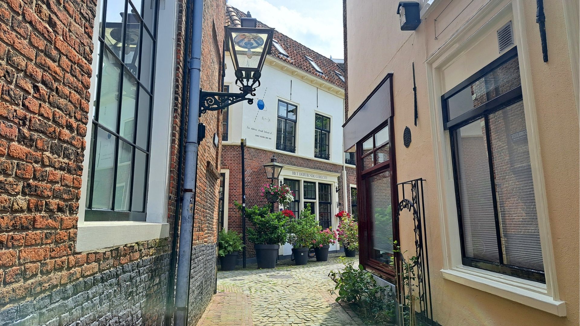 Steegjes en straatjes in het Pieterskwartier in Leiden